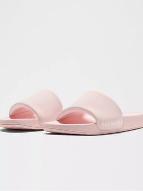 lululemon athletica Pearl Pink Slide Sandals New 8